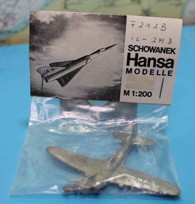 Flugzeug "IL 2M3" (1 St.) Bausatz 1:200 Hansa Schowanek F 212B